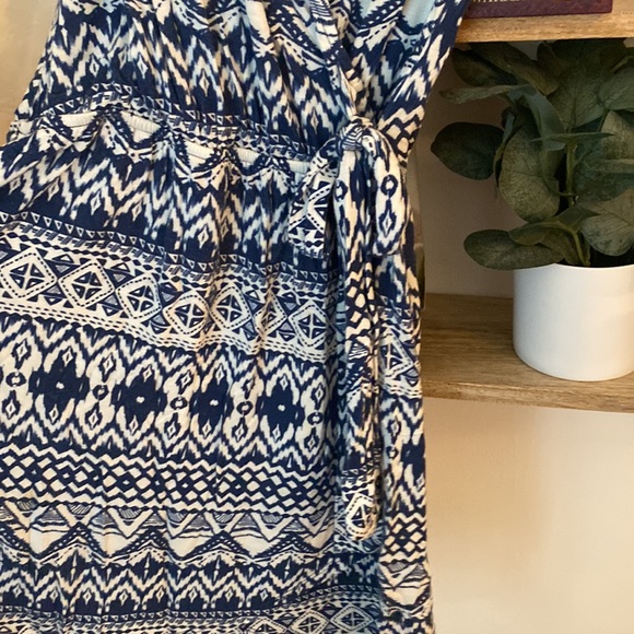 Papermoon faux wrap dress designed by Stitch Fix - Picture 3 of 5